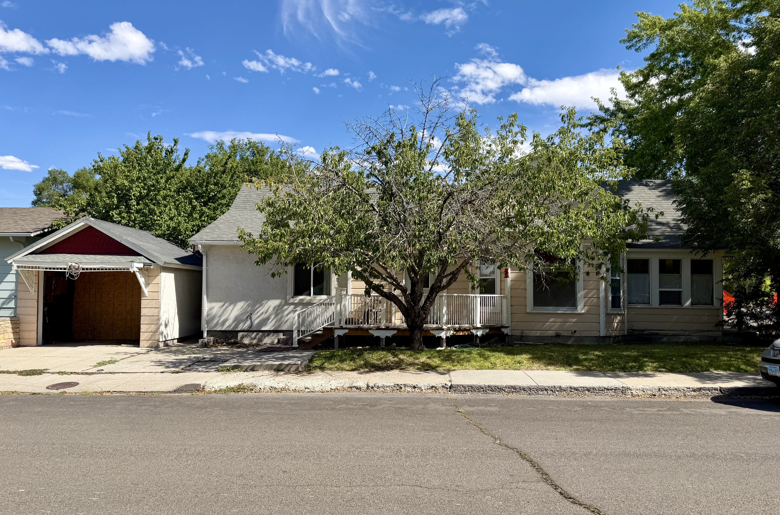 698 4th Street