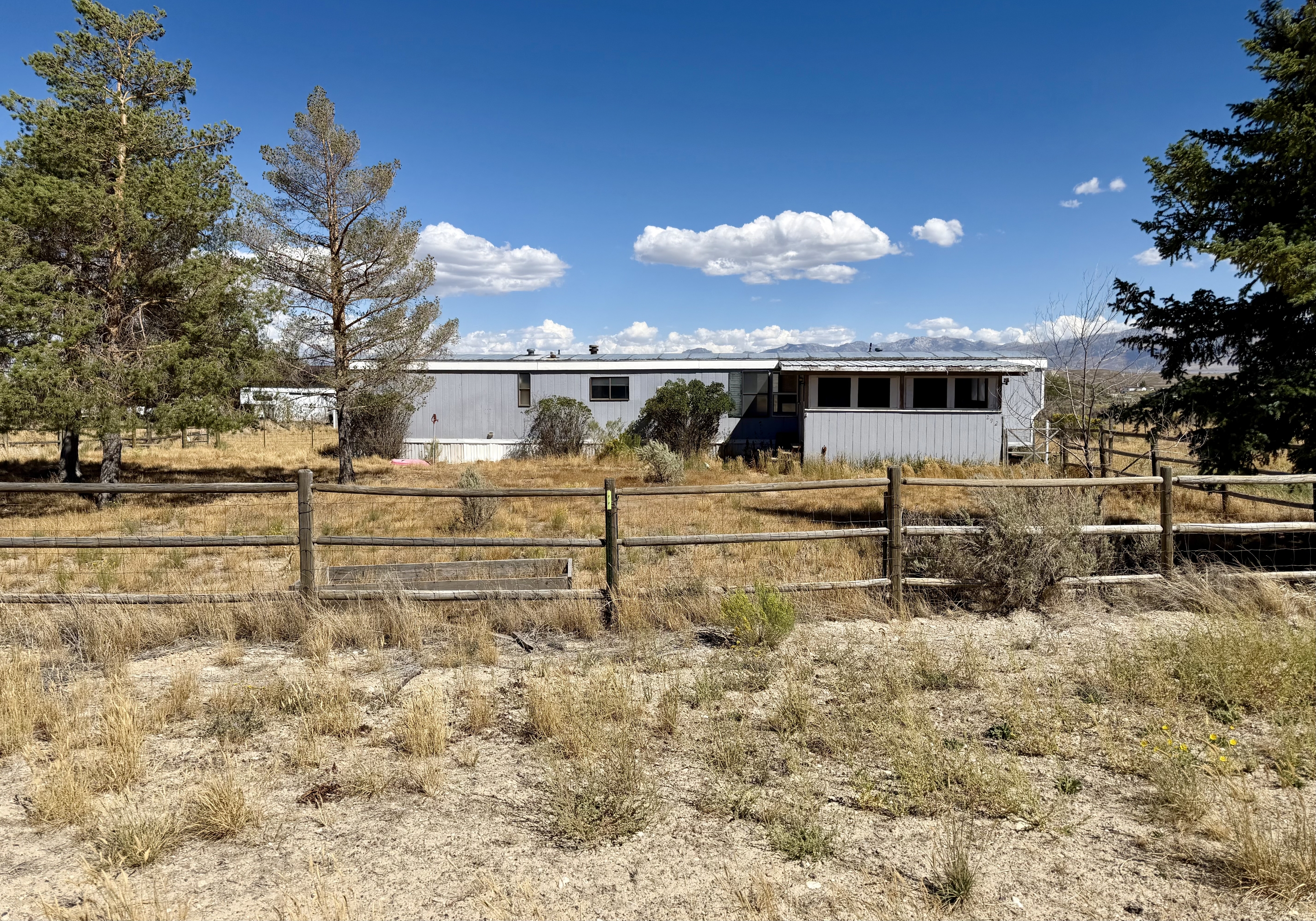 292 Edgewater Court